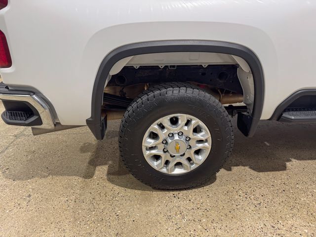 Used 2023 Chevrolet Silverado 2500 LT AWD/4WD image 29
