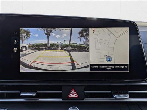 New 2025 Hyundai Elantra SEL image 12