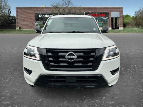 Used 2023 Nissan Armada SL w/ Midnight Edition Package AWD/4WD image 6