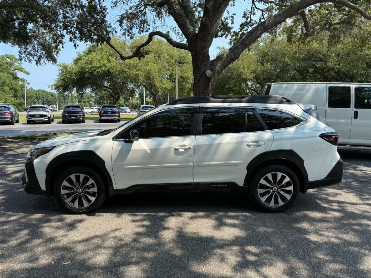 Used 2025 Subaru Outback Limited w/ Popular Package #2 AWD/4WD image 2