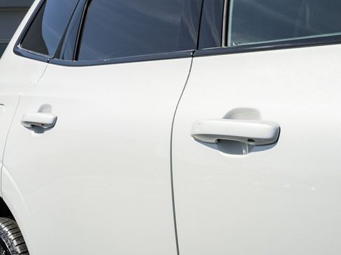 New 2026 Volvo XC60 B5 Plus w/ Protection Package Premier image 15