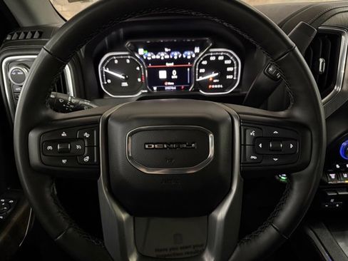 Used 2023 GMC Sierra 2500 Denali w/ Denali Ultimate Package image 17