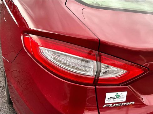Used 2014 Ford Fusion SE w/ Equipment Group 202A FWD image 28