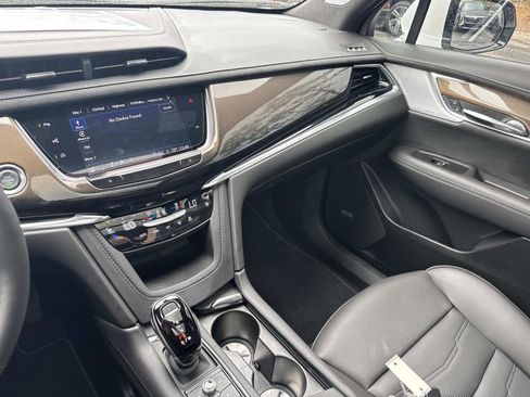 New 2025 Cadillac XT6 Premium Luxury w/ Platinum Package image 22