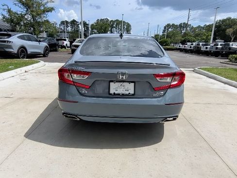 Used 2021 Honda Accord Sport image 12