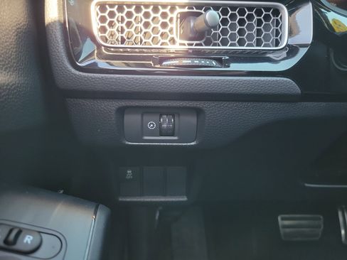 Used 2025 Honda Civic Sport image 29