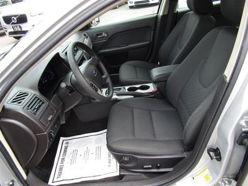 Used 2011 Ford Fusion SE FWD image 12