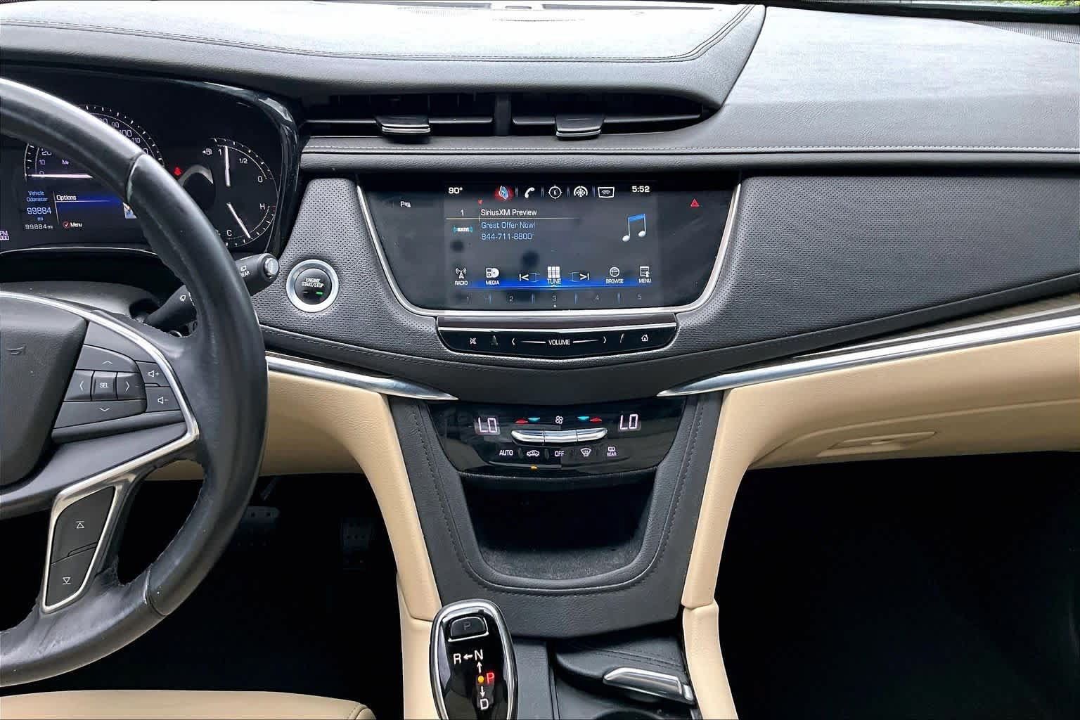 Used 2019 Cadillac XT5 FWD image 9