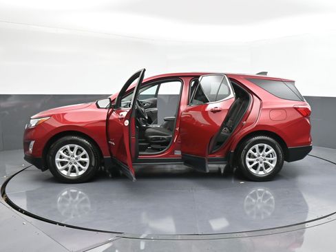 Used 2018 Chevrolet Equinox LT image 42