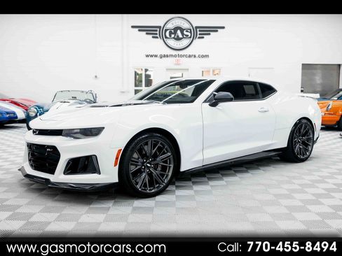 Used 2017 Chevrolet Camaro ZL1 RWD image 1