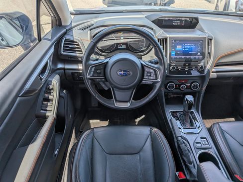 Used 2022 Subaru Crosstrek 2.5i Limited w/ Moonroof Package 2 AWD/4WD image 16