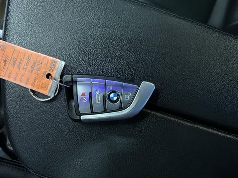 Used 2018 BMW 530e RWD image 30