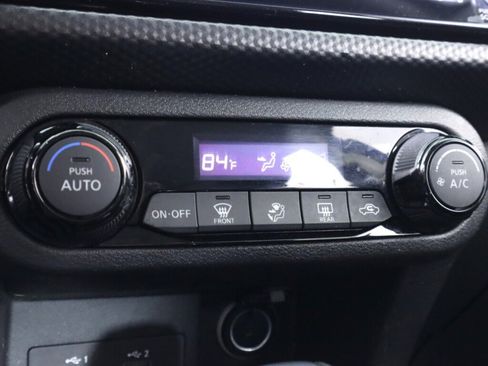 Used 2021 Nissan Kicks SV w/ Exterior Package FWD image 21