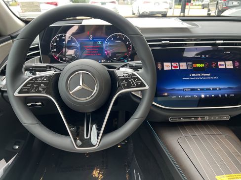 Certified 2025 Mercedes-Benz E 350 Sedan image 27