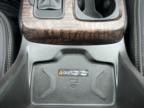 Used 2021 GMC Canyon Denali image 53