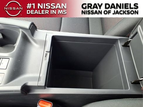 New 2026 Nissan Sentra SR w/ Floor Mat Package FWD image 20