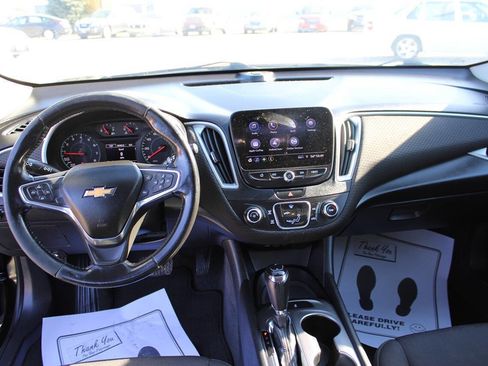 Used 2019 Chevrolet Malibu RS image 11