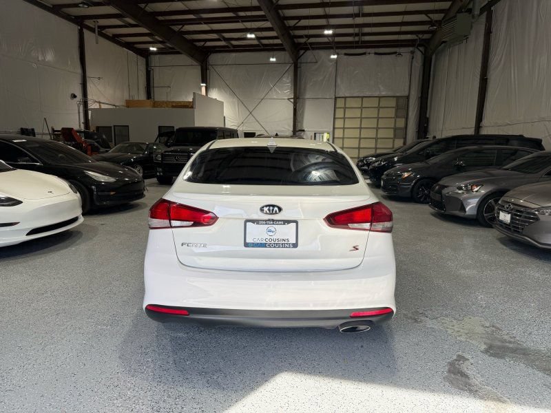 Used 2018 Kia Forte S FWD image 6