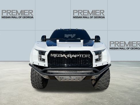 Used 2019 Ford F350 Lariat w/ Lariat Ultimate Package image 2