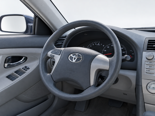 Used 2011 Toyota Camry LE FWD image 22