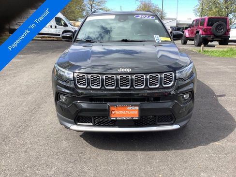 Used 2024 Jeep Compass Limited AWD/4WD image 2