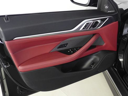Used 2023 BMW i4 eDrive35 RWD image 11