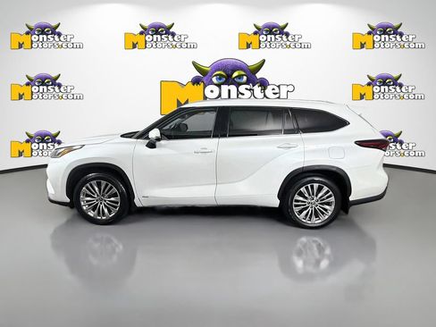 Used 2024 Toyota Highlander Platinum AWD/4WD image 8