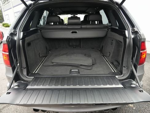 Used 2011 BMW X5 M image 16