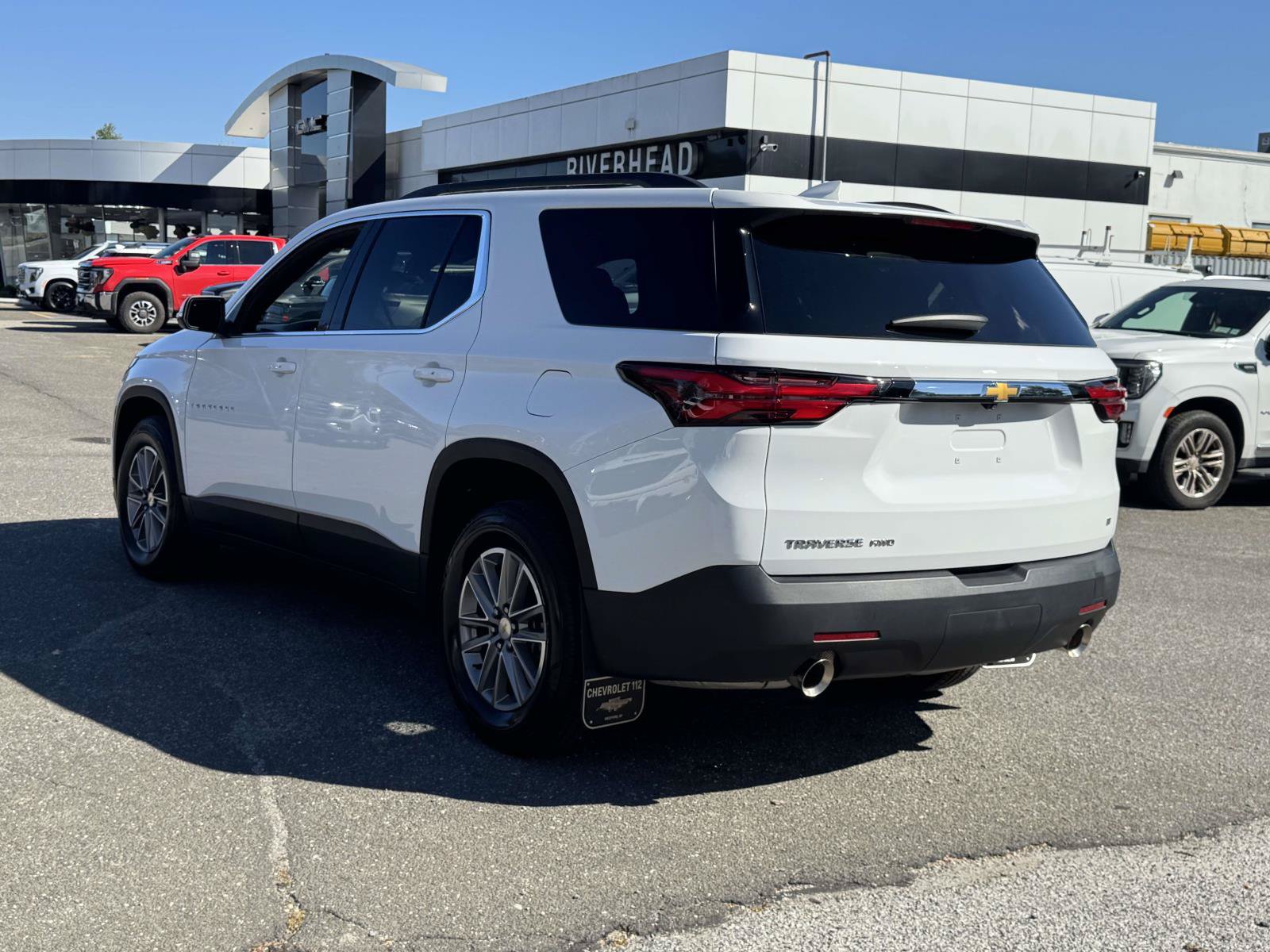 Used 2023 Chevrolet Traverse LT AWD/4WD image 5