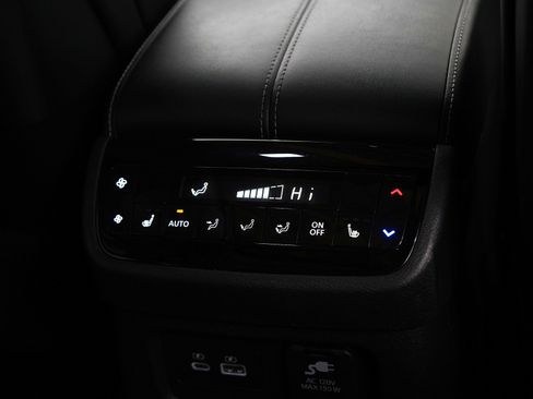 Used 2024 INFINITI QX60 Sensory image 17