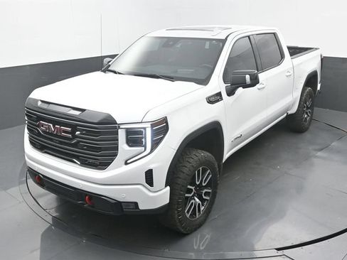 Used 2025 GMC Sierra 1500 AT4 w/ AT4 Premium Package AWD/4WD image 16