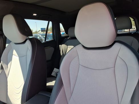 New 2026 Volkswagen Tiguan SE R-Line image 10