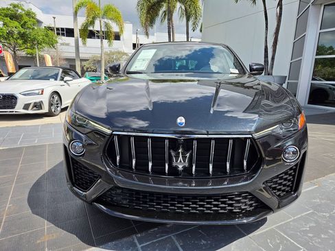 Used 2022 Maserati Levante GT image 16