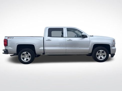 Used 2018 Chevrolet Silverado 1500 LT w/ All Star Edition image 8