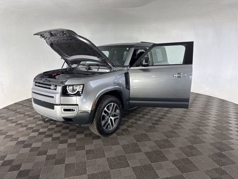 Used 2023 Land Rover Defender 90 S AWD/4WD image 10