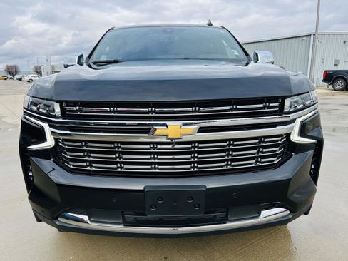 Used 2022 Chevrolet Suburban Premier image 43