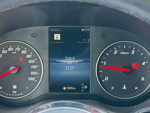 Used 2025 Mercedes-Benz Sprinter 2500 image 25