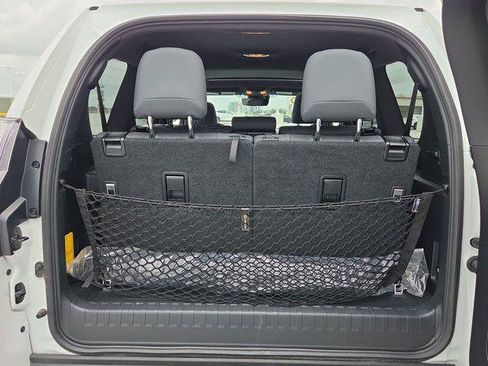Certified 2023 Lexus GX 460 Premium w/ Premium Package AWD/4WD image 25