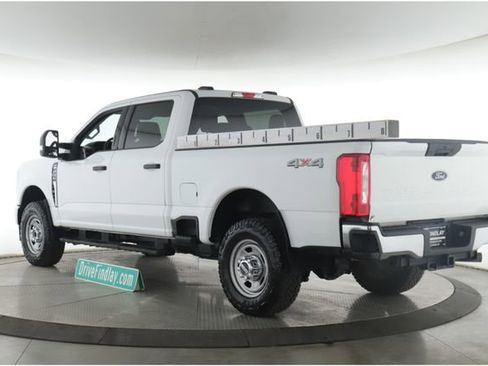 Used 2024 Ford F250 XLT AWD/4WD image 8