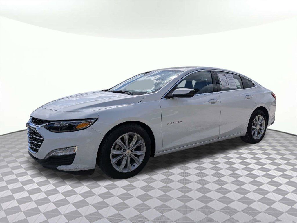 Used 2025 Chevrolet Malibu LT FWD image 7