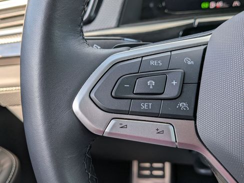 Used 2025 Volkswagen Atlas Cross Sport SEL Premium R-Line image 16