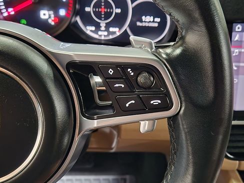 Used 2019 Porsche Cayenne image 52