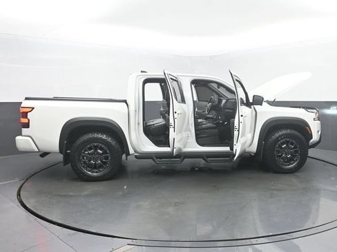 Used 2022 Nissan Frontier PRO-4X w/ Off-Road Protection Package AWD/4WD image 55