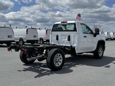 New 2025 Chevrolet Silverado 3500 W/T image 13