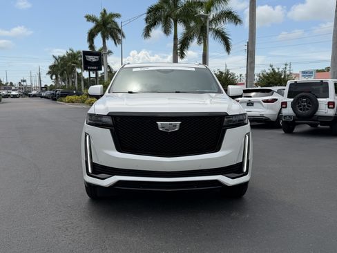 Certified 2023 Cadillac Escalade ESV Sport Platinum w/ LPO, ONYX Package AWD/4WD image 8