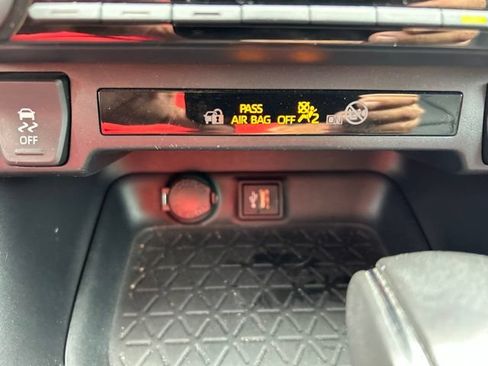 Used 2024 Toyota RAV4 XLE Premium FWD image 20