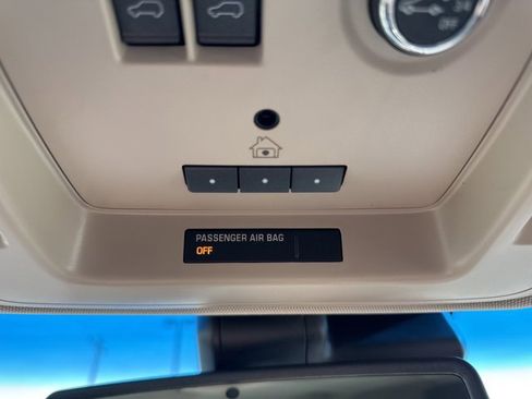 Used 2016 GMC Yukon Denali w/ Open Road Package image 33