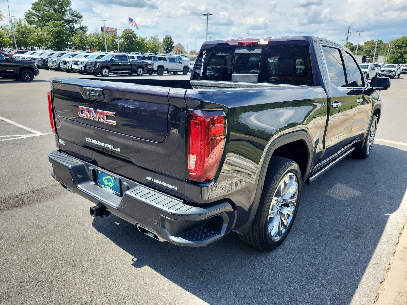 Certified 2024 GMC Sierra 1500 Denali w/ Denali Reserve Package AWD/4WD image 3
