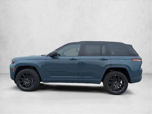 New 2026 Jeep Grand Cherokee Summit AWD/4WD image 4