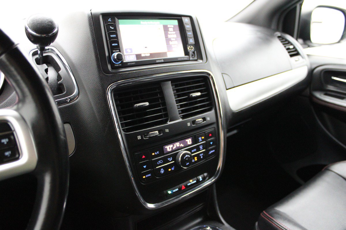 Used 2019 Dodge Grand Caravan GT FWD image 21